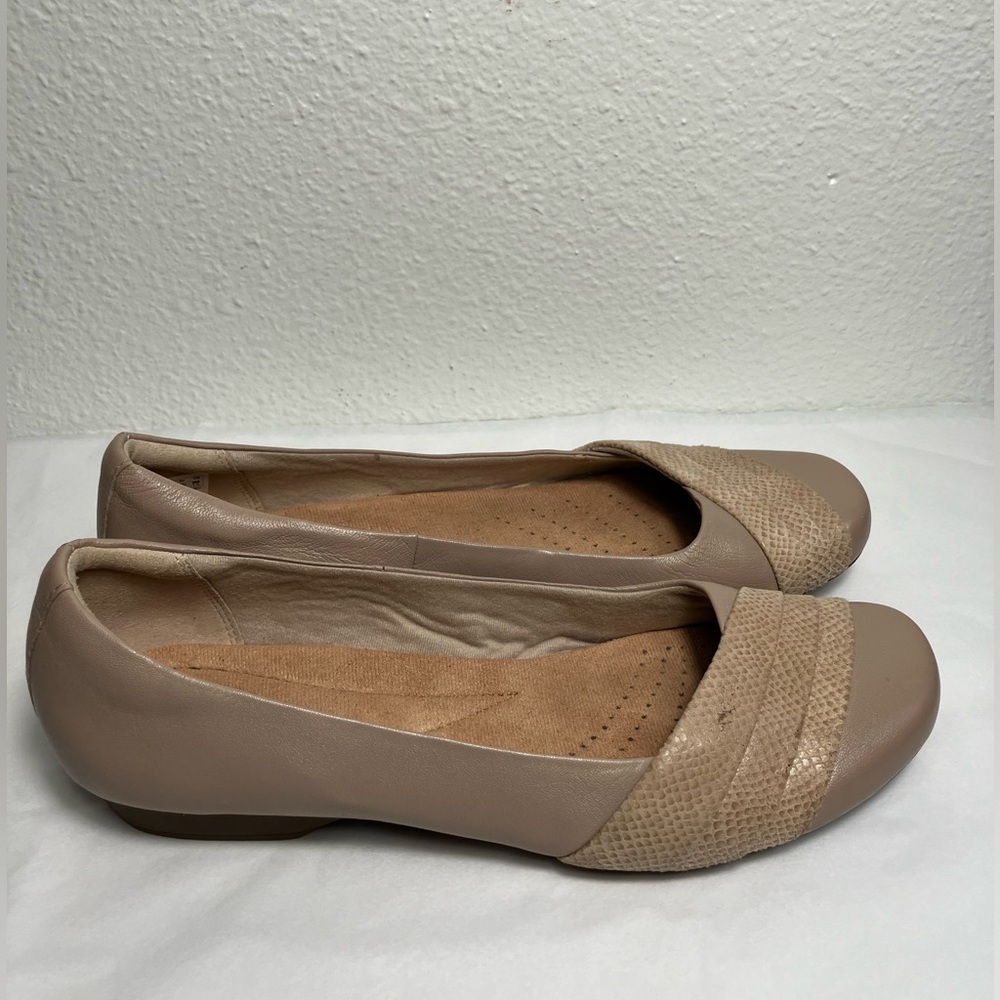 CLARKS Women's Blanche‎ Cacee Flat Women’s slip on business work size 11 - Picture 2 of 7